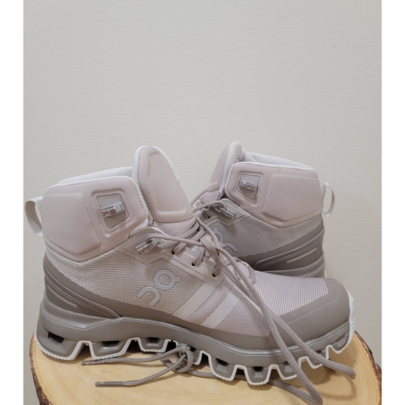 FREE PEOPLE × On Cloudrock Running  Waterproof Hiking Boots - Picture 9 of 13